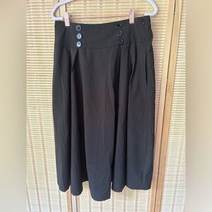 NWOT Size L Vintage Black Button-Detail Skirt
